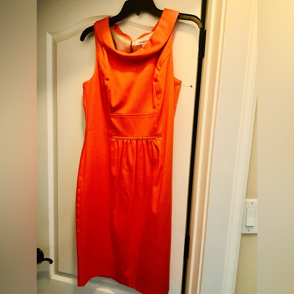 Sleeveless beauty orange dress